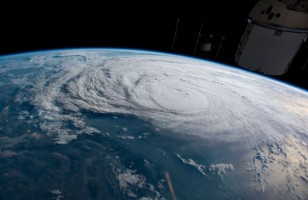 Huracanes devastadores: La mano al pecho ante cambio climático